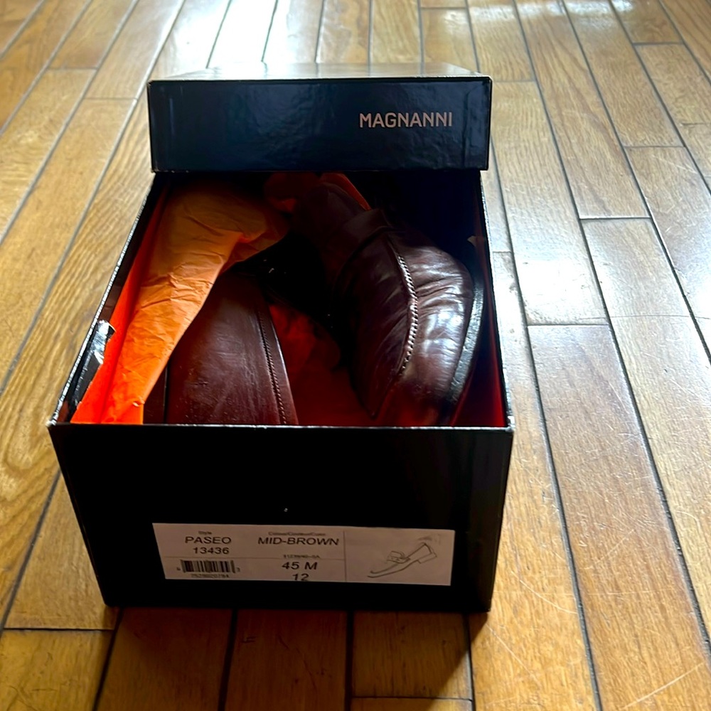 Men’s size 12 Mis Brown (style Paseo 13436 45 M 12)